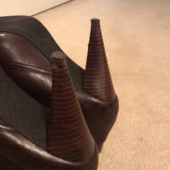 Coach Aliza Brown Leather Short Boots - Picture 7 of 10